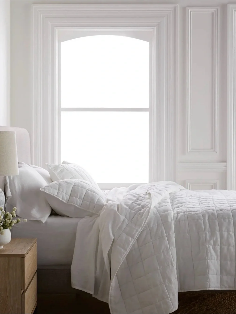 Quince European Linen Box Quilt in White King Size 893